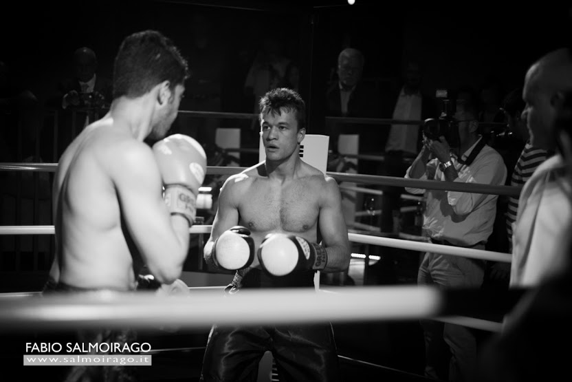 Filippo Gubbini sul ring a Berlino per un incontro esclusivo.